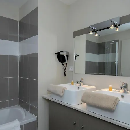 Tidy Near The In A Lively Seaside